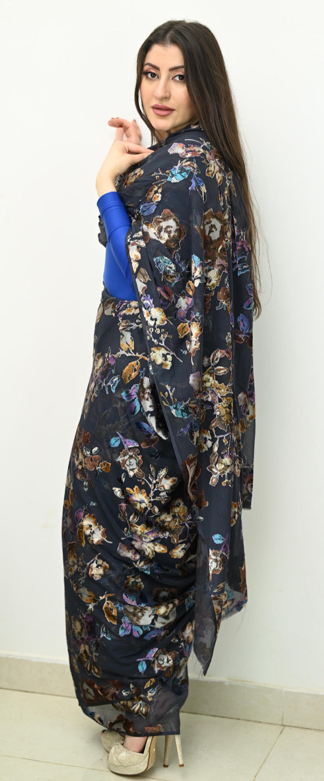 Dark blue floral toub