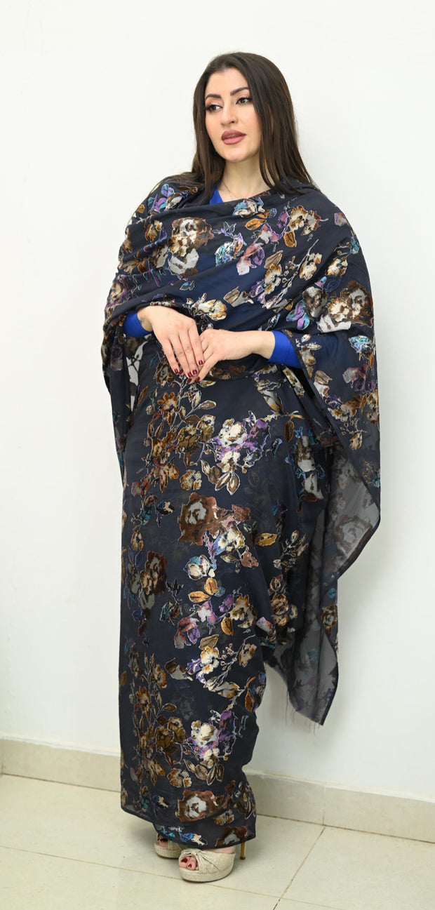 Dark blue floral toub