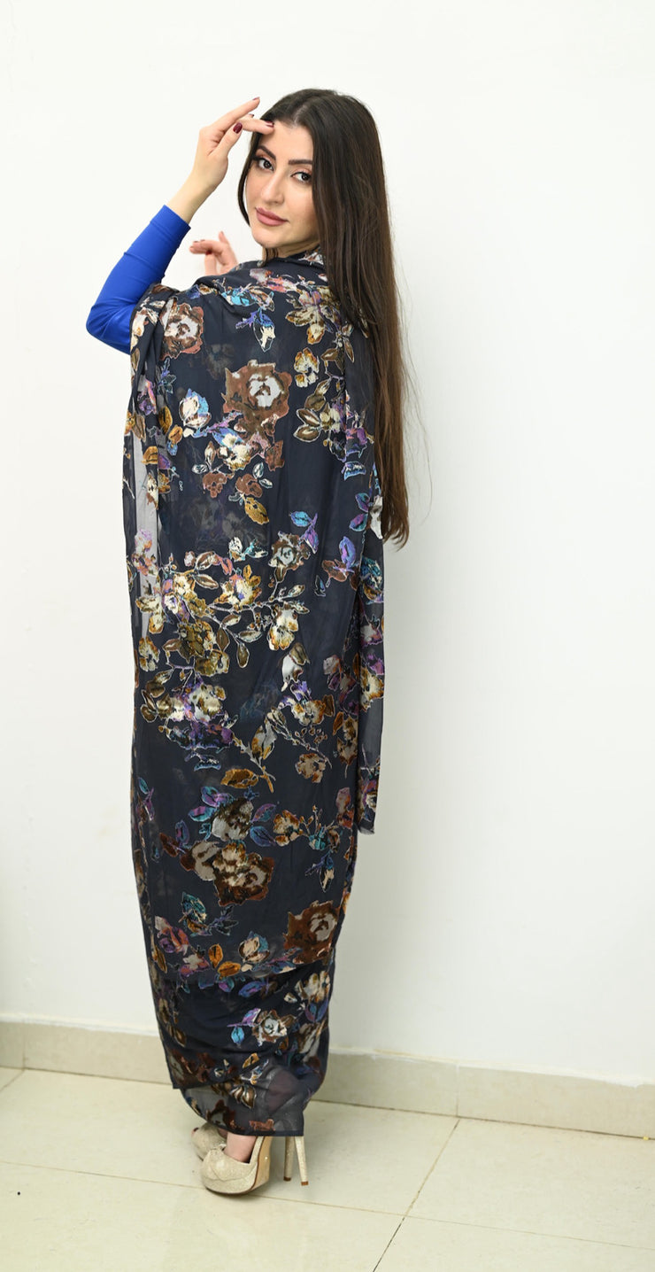 Dark blue floral toub