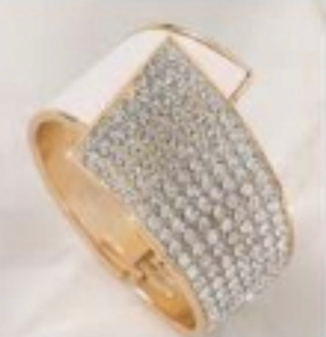 Shiny Crystals Bangle